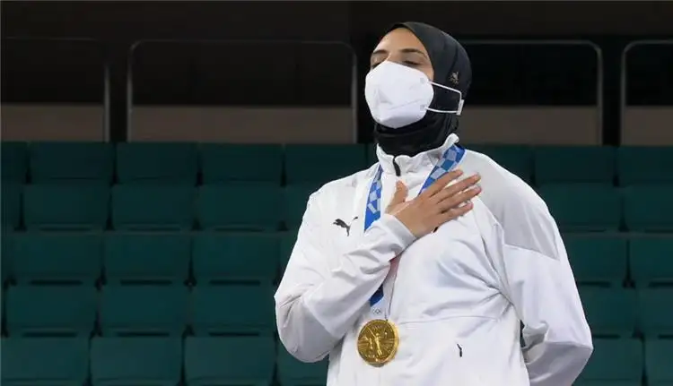 فريال أشرف وسيف عيسى يحملان علم مصر بافتتاح دورة ألعاب البحر المتوسط