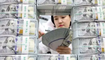 وزير المالية في كوريا الجنوبية يطالب الشركات بعدم الإفراط في زيادة الأجور