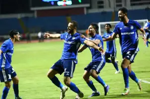 بعد ثنائية الأهلي.. مروان حمدي يعادل زيزو في سباق هدافي الدوري