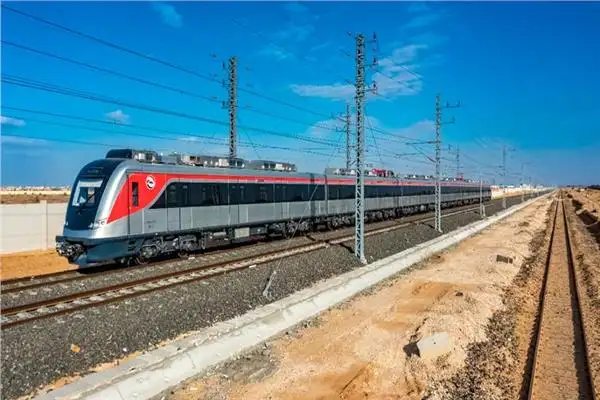 لأول مرة والتذكرة بـ15 جنيها.. مصدر: بدء تشغيل القطار الكهربائى الخفيف غدا