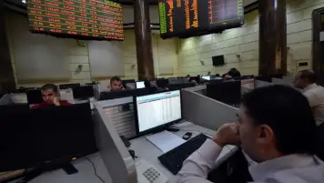 مبيعات المؤسسات تدفع البورصة للتراجع 2.76% في منتصف الجلسة