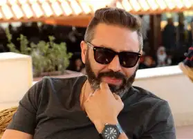 حازم إمام يحضر مواجهة منتخب الشباب أمام الإسماعيلي استعدادا لكأس العرب
