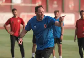 تدريبات خاصة من سواريش للاعبي الوسط والهجوم في الأهلي