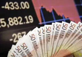 اليورو يهوي لأدنى مستوى في 20 عاماً