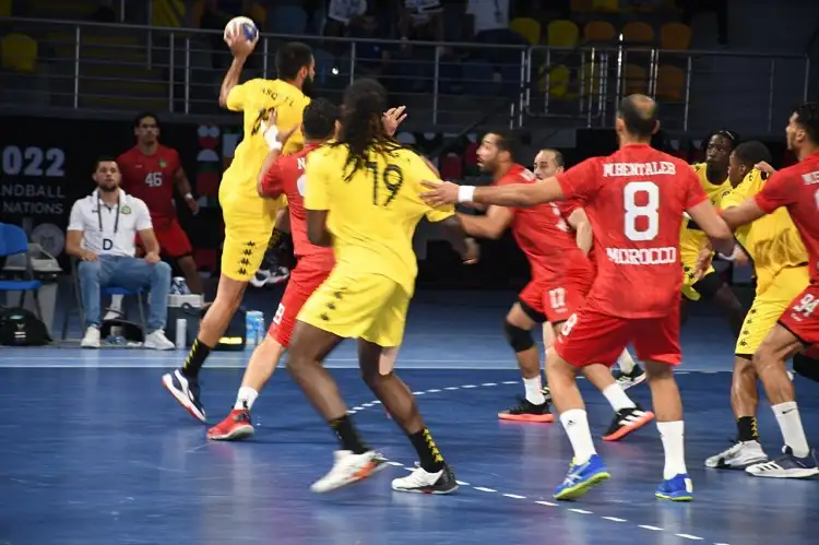 المغرب تهزم غينيا وتتأهل لمونديال اليد 2023