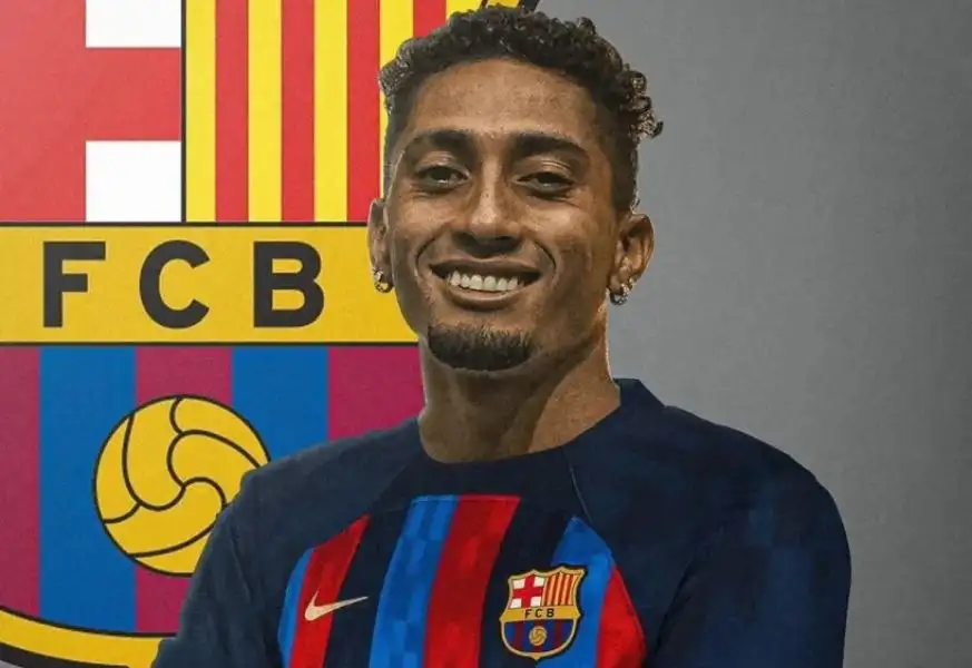لابورتا يثني على انضمام البرازيلي رافينيا لبرشلونة