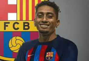 لابورتا يثني على انضمام البرازيلي رافينيا لبرشلونة