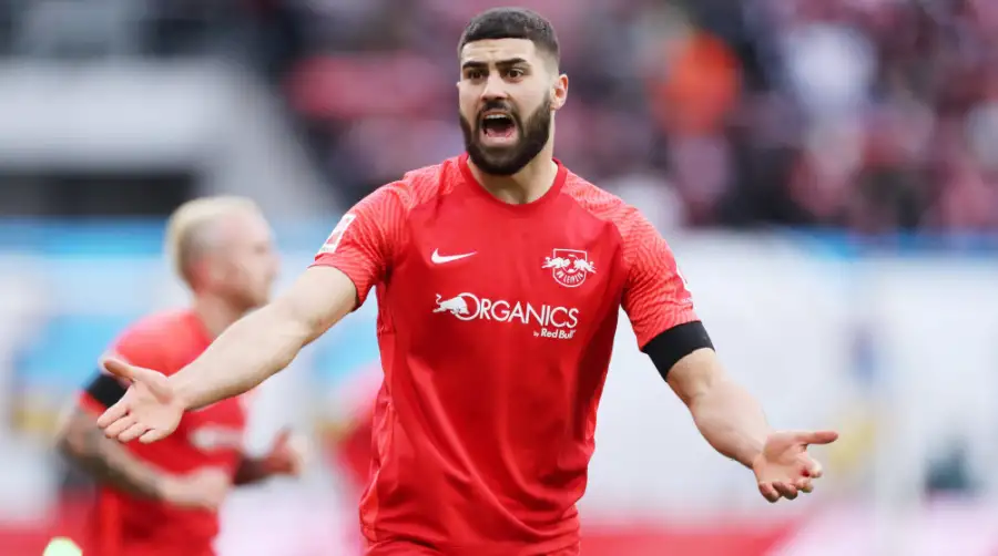 مدافع لايبزيج يغيب عن مواجهة بايرن ميونخ في كأس السوبر الألماني