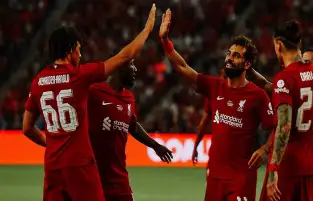 أرنولد: استمتعت بالعودة للعب مجددا مع صلاح