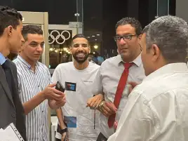 مؤمن زكريا يساند الأهلي أمام بيراميدز من ملعب الدفاع الجوي