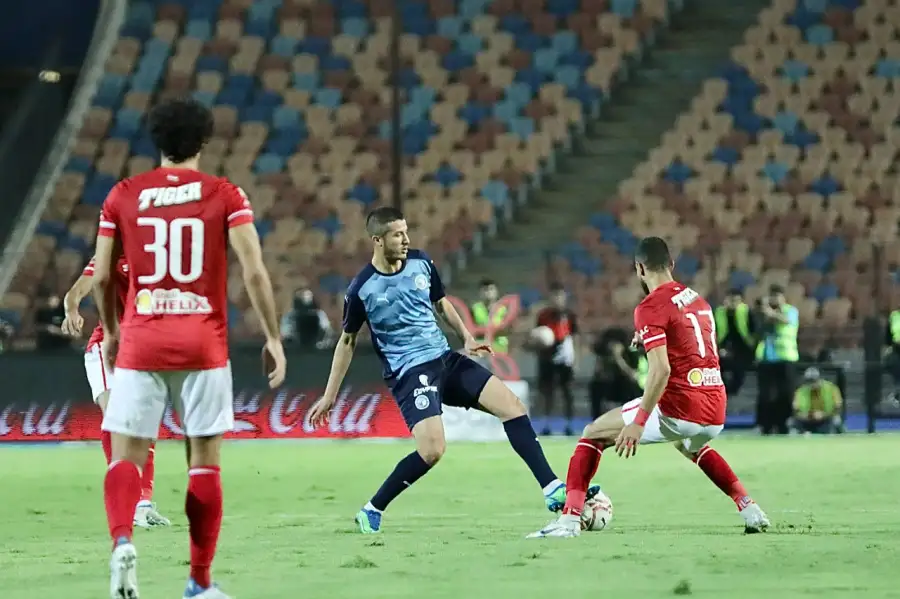الأهلي يتأخر أمام بيراميدز في الشوط الأول