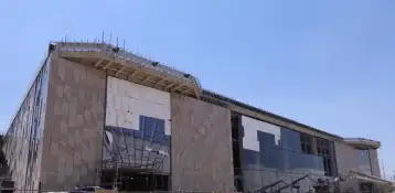 الآثار: بدء تركيب الواجهات الخارجية لمتحف مراكب خوفو