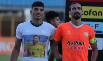 محمد صبحي يساند أحمد يحيى قبل مواجهة إيسترن كومباني