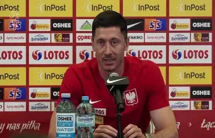 ليفاندوفسكي يتحدث عن انضمامه إلى برشلونة