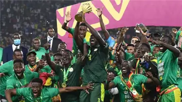 السنغال يتوج بجائزة أفضل منتخب في إفريقيا