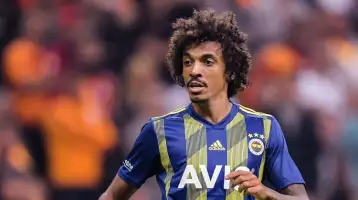 النصر السعودي يعلن تعاقده رسميا مع لويس جوستافو