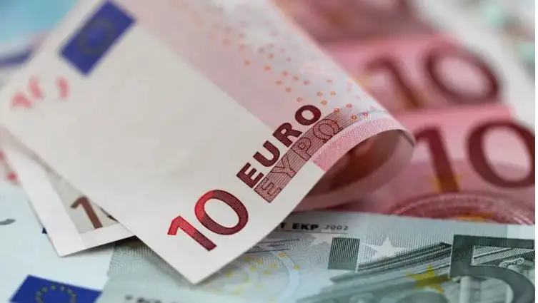 سعر اليورو اليوم الاثنين 25-7-2022 في مستهل تعاملات البنوك