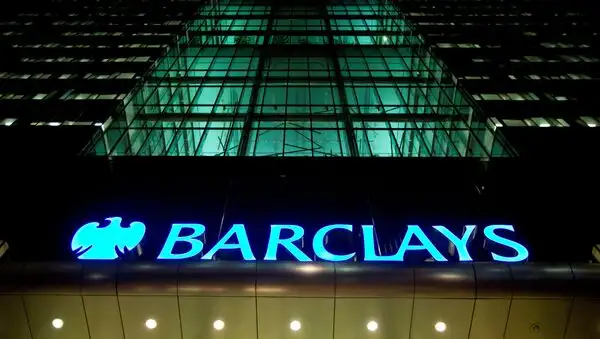 بنك باركليز يعتزم إعادة شراء أوراق مالية بنحو 18 مليار دولار بعد بيعها عن طريق الخطأ