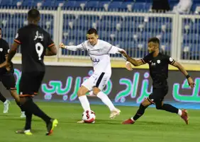 عدد المساعدين يدفع الشباب السعودي لإنهاء عقد مدربه!
