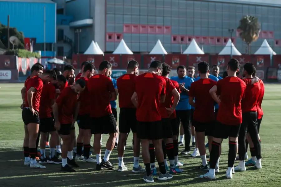 الأهلي يواصل التدريبات استعدادًا لمباراة المقاولون