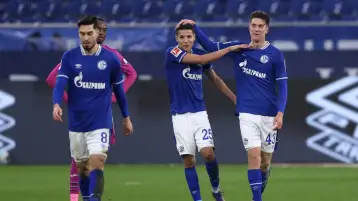 شالكه يتأهل للدور الثاني لكأس ألمانيا بفوز ساحق على بريمر
