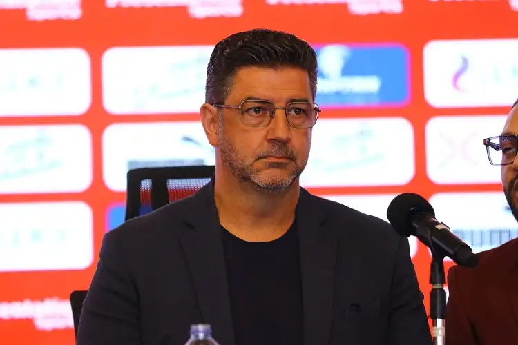 اتحاد الكرة يعلن عن أول حوار مع فيتوريا قبل تدريب المنتخب