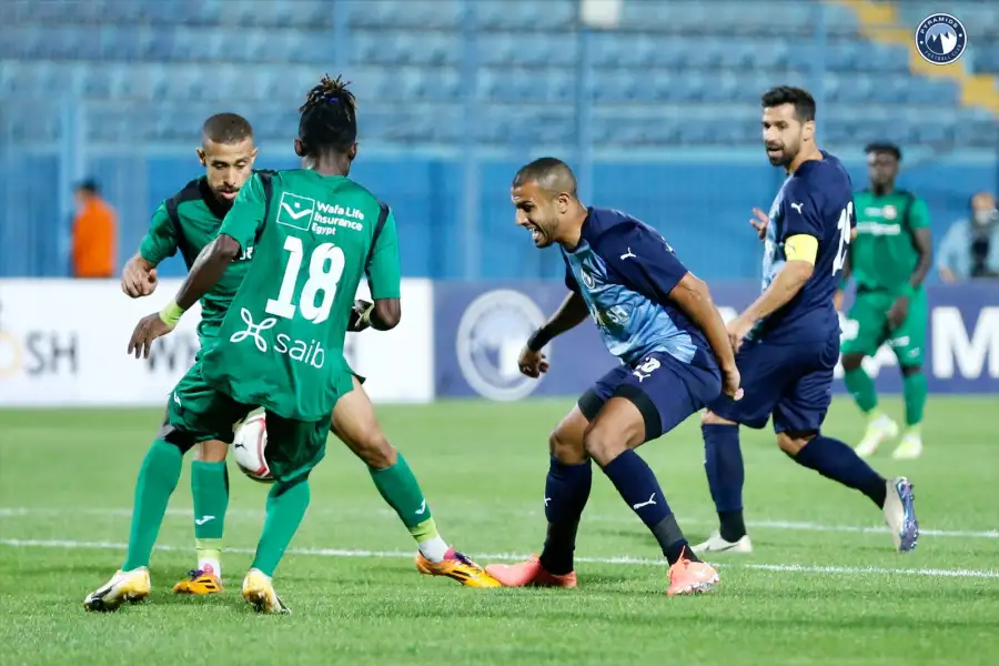 حلاوة يقود المقاصة أمام الإسماعيلي في الدوري