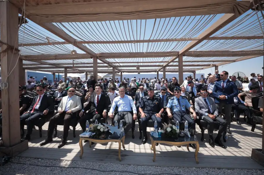 وزير السياحة والآثار يشهد العرض الجوي Pyramids Air Show 2022 بمنطقة أهرامات