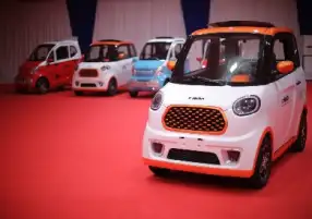 وزير قطاع الأعمال يتابع الإجراءات النهائية لتأسيس شركة مصر لمحطات شحن السيارات الكهربائية
