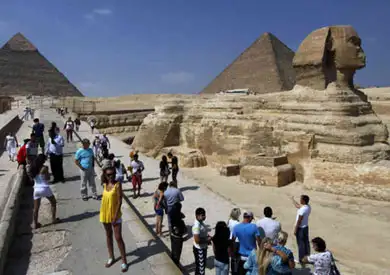 مباحثات بين مصر والبوسنة والهرسك لتنشيط السياحة الوافدة للقاهرة