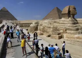 مباحثات بين مصر والبوسنة والهرسك لتنشيط السياحة الوافدة للقاهرة
