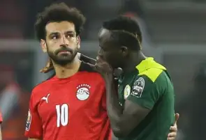 خلف ماني.. صلاح سابع أفضل لاعب في أوروبا