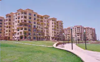 الإسكان: طرح محال واستكمال تنفيذ سويقة تجارية بالمنصورة وبرج العرب الجديدتين