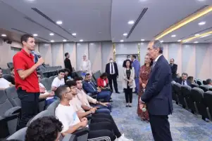 خلال تفقده مدينة المعرفة بالعاصمة الإدارية الجديدة.. وزير الاتصالات يزور جامعة مصر للمعلوماتية