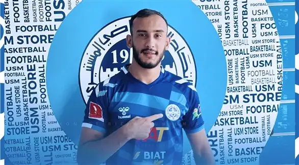 منافس الأهلي المحتمل في أبطال إفريقيا يضم لاعبا جديدا ويمدد عقد حارسه