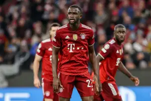 بايرن ميونخ يعلن رحيل مدافعه إلى الدوري الإسباني