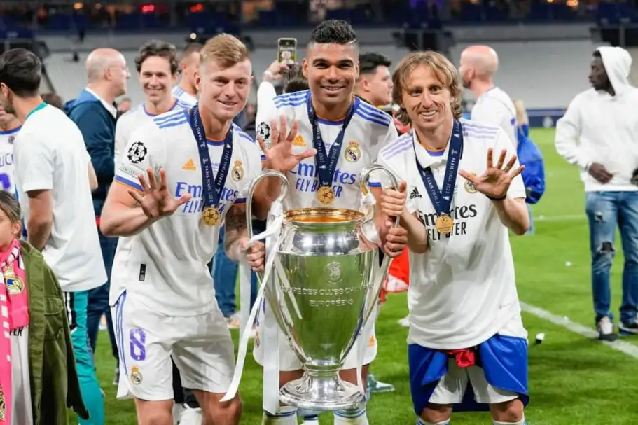 مودريتش مودعا كاسيميرو: كنت أفضل صمام أمان في العالم