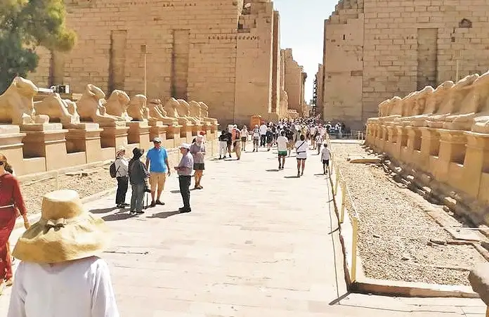 ملفات يحسمها وزير السياحة والآثار خلال أيام