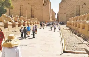 ملفات يحسمها وزير السياحة والآثار خلال أيام