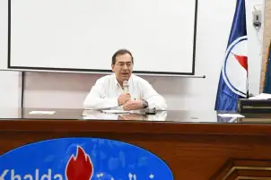 وزير البترول يتابع خطط شركات الإنتاج بمنطقة الصحراء الغربية