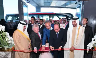 بالصور.. السيسي وضيوف مصر يفتتحون منتجع ريجال هايتس بالعلمين الجديدة