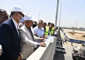 وزير النقل: سرعة إنشاء مواقف للميكروباص أسفل الدائري وربطها مع الأوتوبيس تمهيدا لمنعه