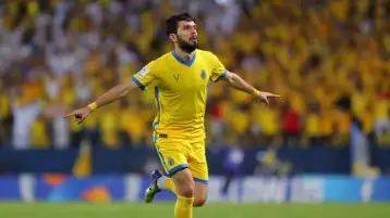 تقارير: ماشاريبوف يودع لاعبي النصر بعد اجتيازه الكشف الطبي في الأهلي