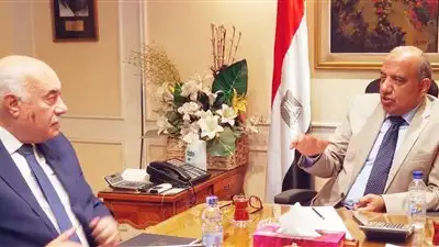 وزير قطاع الأعمال العام يتابع موقف مشروعات شركات القابضة للسياحة والفنادق