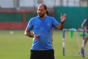 الشعباني يدخل حسابات الإسماعيلي خلفًا لحمزة الجمل