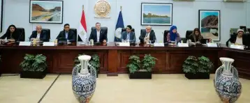 وزير السياحة يتابع مستجدات الأعمال بمنطقة خدمات الزائرين بالمتحف الكبير