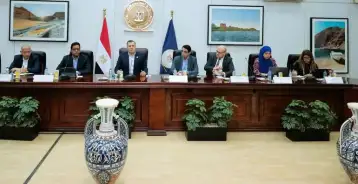 وزير السياحة يتابع مستجدات الأعمال بمنطقة خدمات الزائرين بالمتحف المصري الكبير