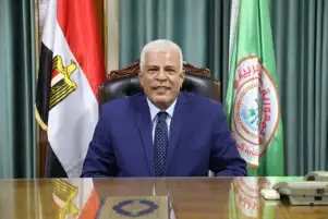 نقيب الزراعيين يطالب بقوانين ملزمة لدعم قضايا الجفاف ونقص الغذاء في الدول النامية