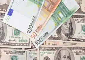وقف ضخ الغاز الروسي يهوي باليورو لما دون 0.99 دولار لأول مرة منذ 20 عامًا