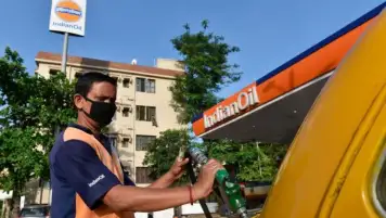 الهند تعتزم عقد شراكات مع دول الشرق الأوسط لزيادة إمدادات البلاد من النفط